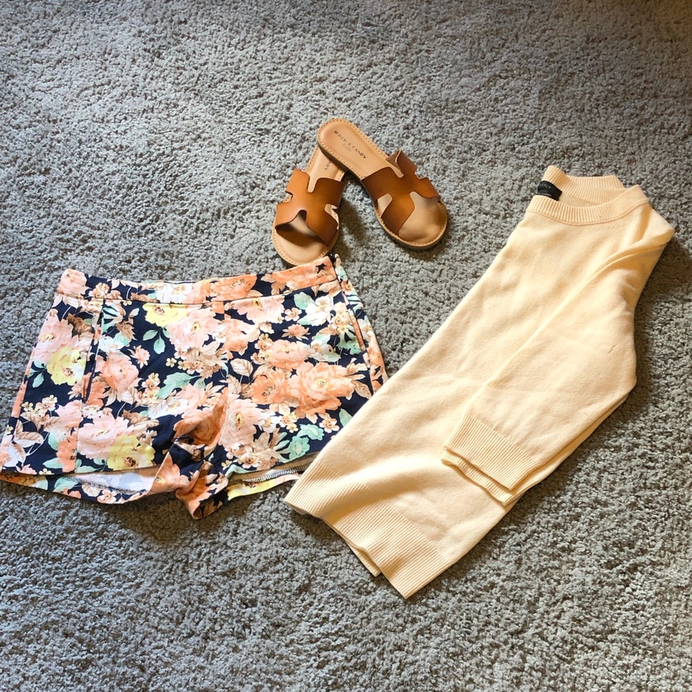 Zara floral zip up shorts